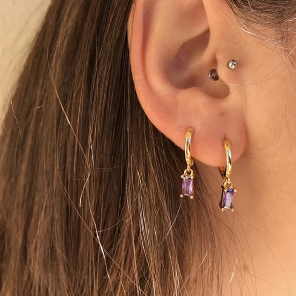 Amethyst emerald cut huggie hoops - Picture 3 of 3